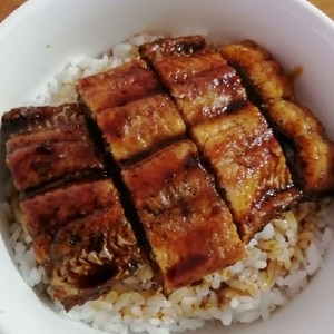 スーパーの鰻もふっくらおいしく変身☆うな丼